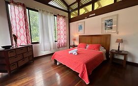Hotel Kenaki Lodge